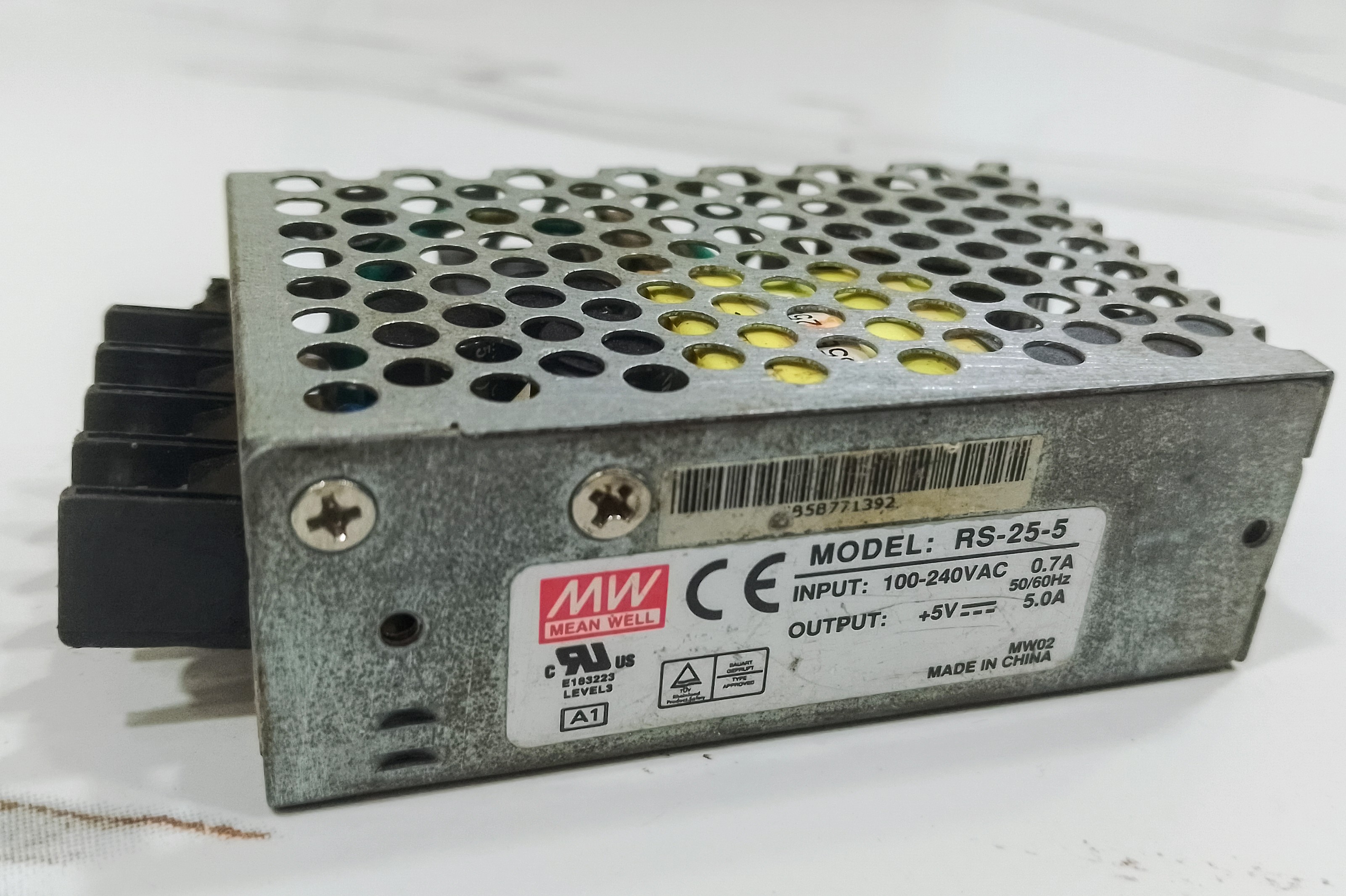 MEAN WELL ENCLOSED G3 HIGH RELIABILITY COMPCT POWER SUPPLY UNIT MODEL RS-25-5