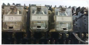 OMRON  LY2 100/110 RELAY