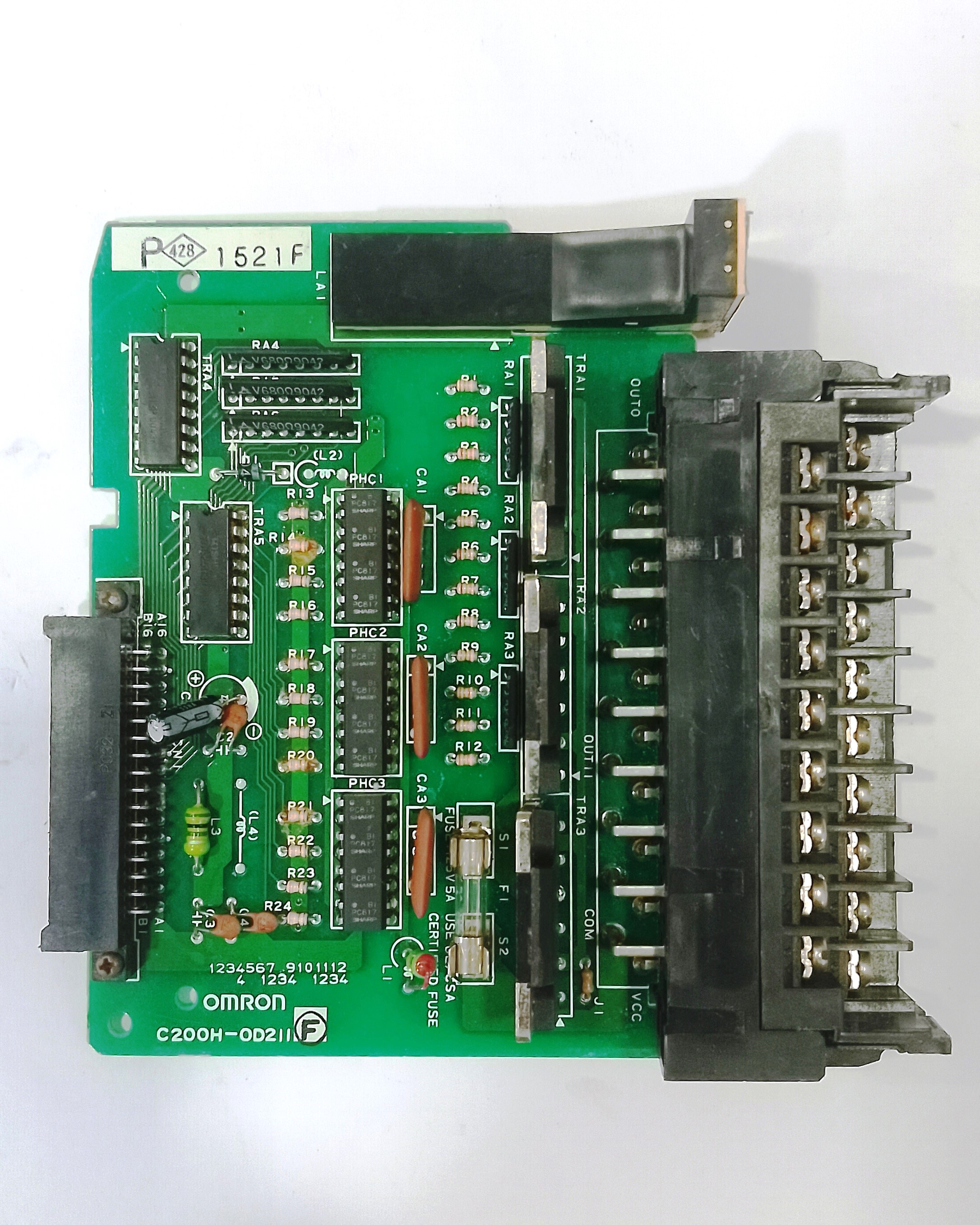 P428 1521F OMRON C200H-OD211F